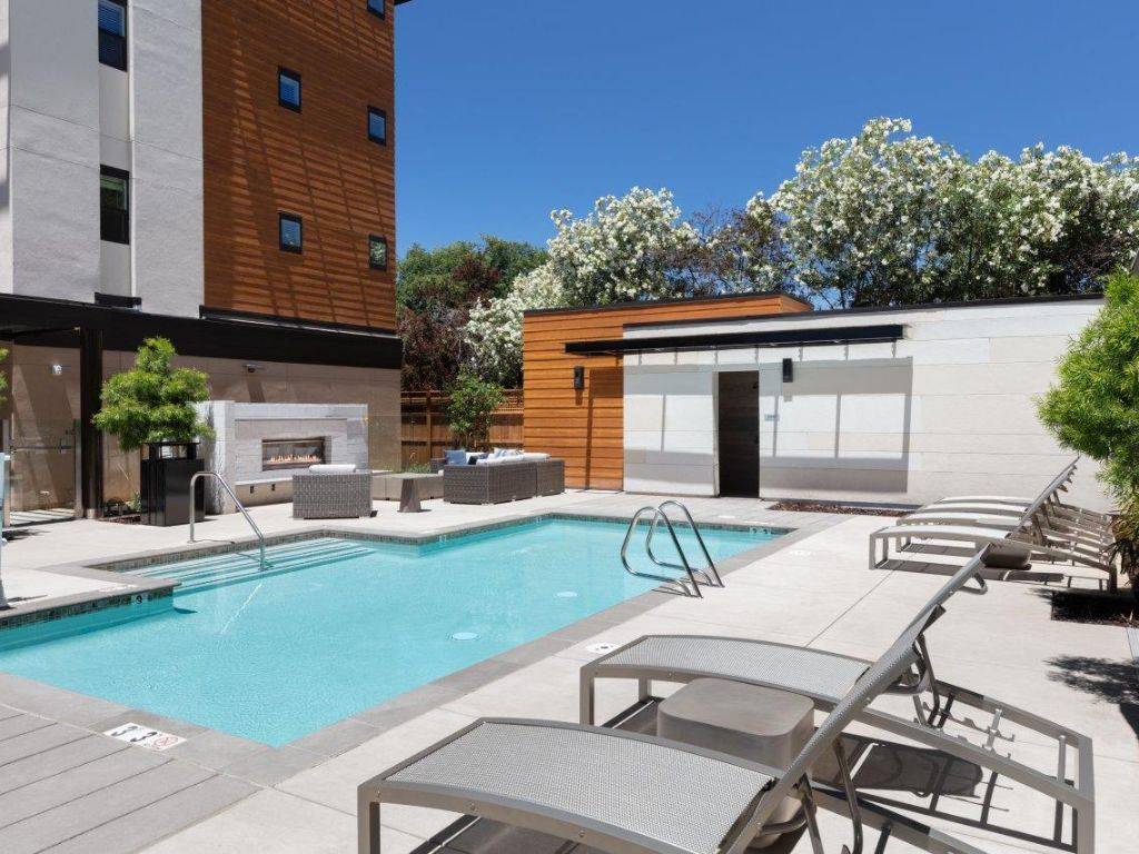 Santana Terrace photo 5
